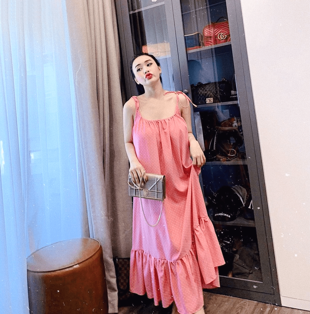 Váy 2 dây basic màu hồng  VENUSSECRET
